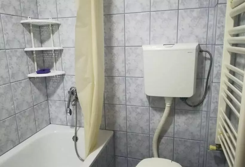 پانسیون Stefani Apartments