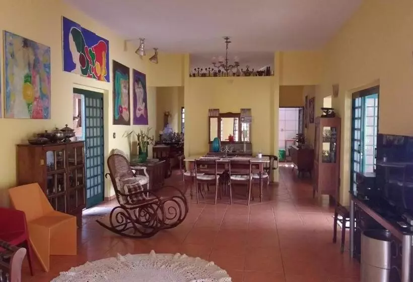 Majatalo Suítes Brotas City