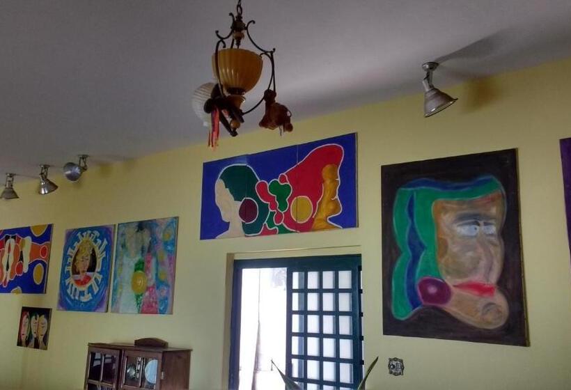 بنسيون Suítes Brotas City