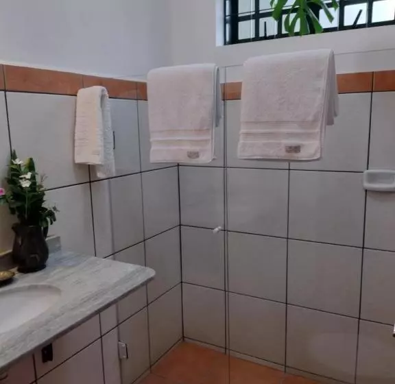 Majatalo Suítes Brotas City