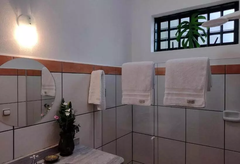 Majatalo Suítes Brotas City