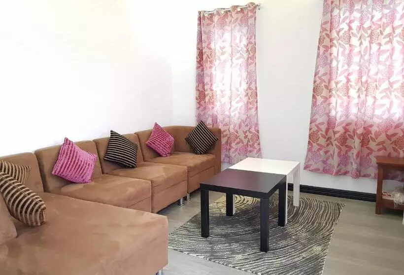 ペンション Tagaytay Guest House