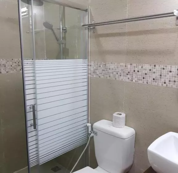 ペンション Tagaytay Guest House