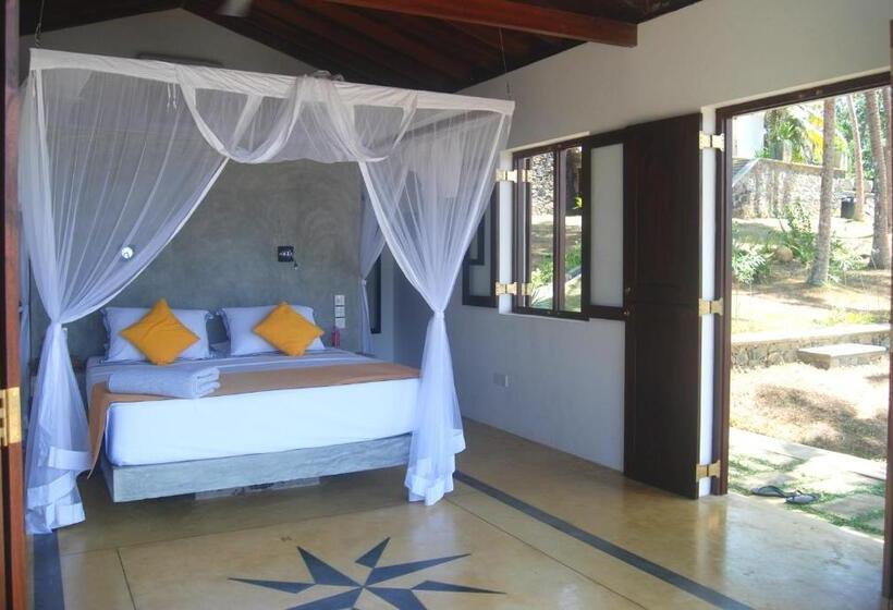 ペンション The Saffron House