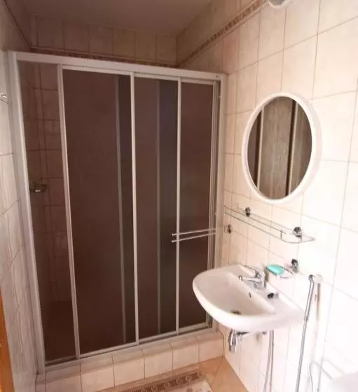 Majatalo Ubytování U Dolanských