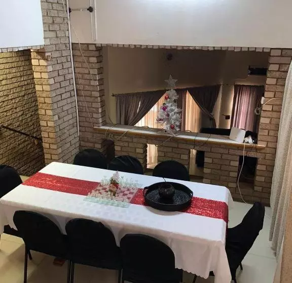 Lomakeskus Edladleni Holiday Accomodation