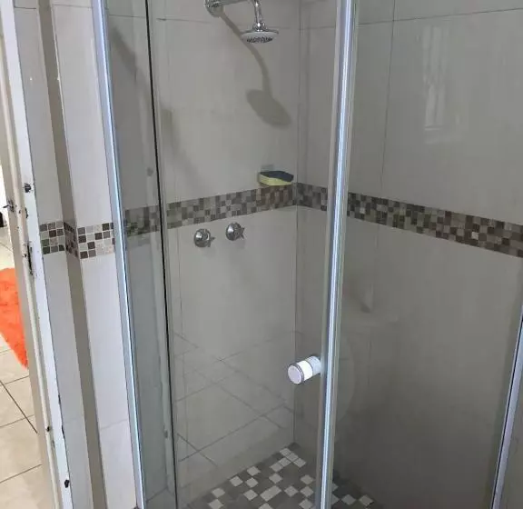 Lomakeskus Edladleni Holiday Accomodation