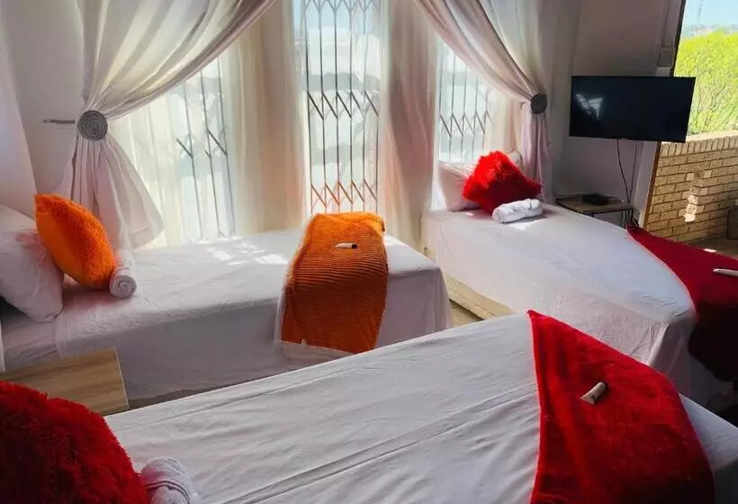 Lomakeskus Edladleni Holiday Accomodation