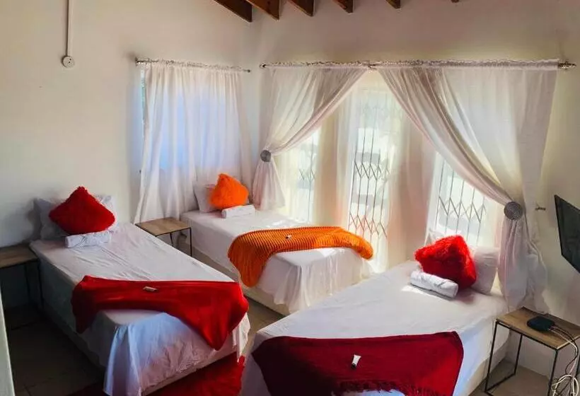 Lomakeskus Edladleni Holiday Accomodation