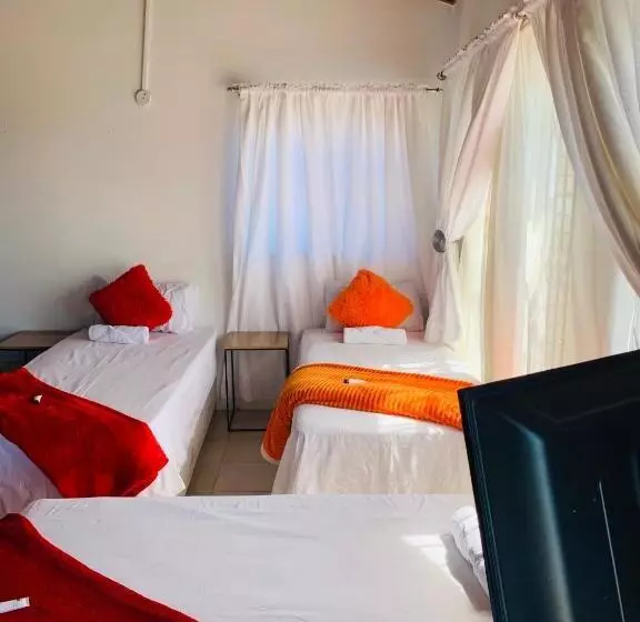 Lomakeskus Edladleni Holiday Accomodation