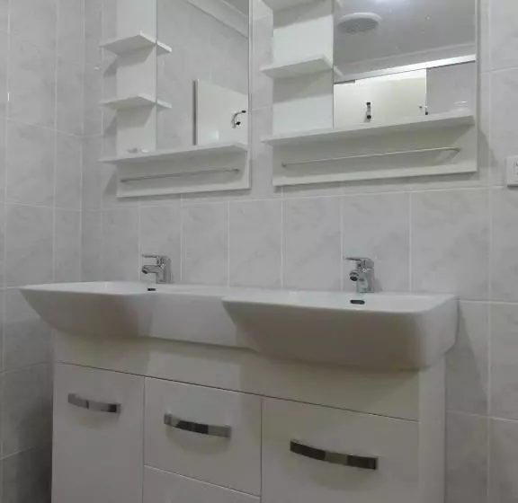 ユースホステル Perth 178 Backpackers