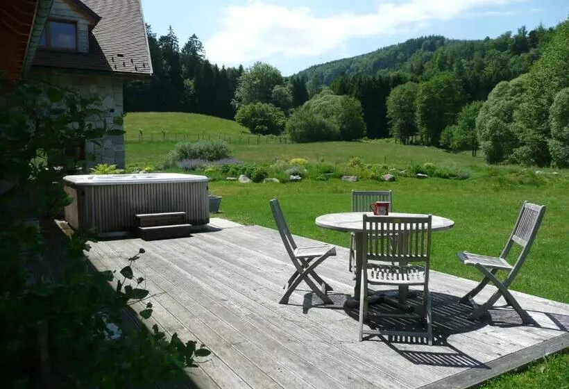 Aamiaismajoitus (B&B) Chambre D Hôtes La Forestière