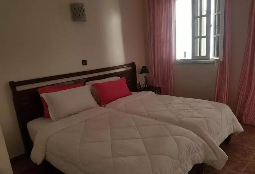 Aamiaismajoitus (B&B) Issablanca