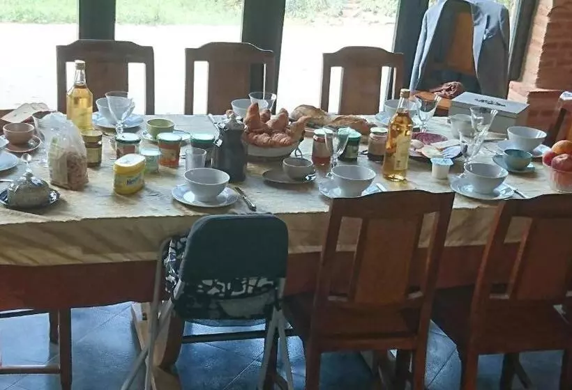 Aamiaismajoitus (B&B) Domaine La Baronne