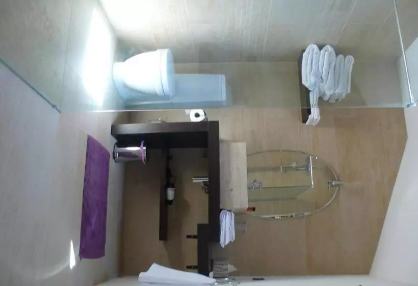 Aamiaismajoitus (B&B) Domaine La Baronne