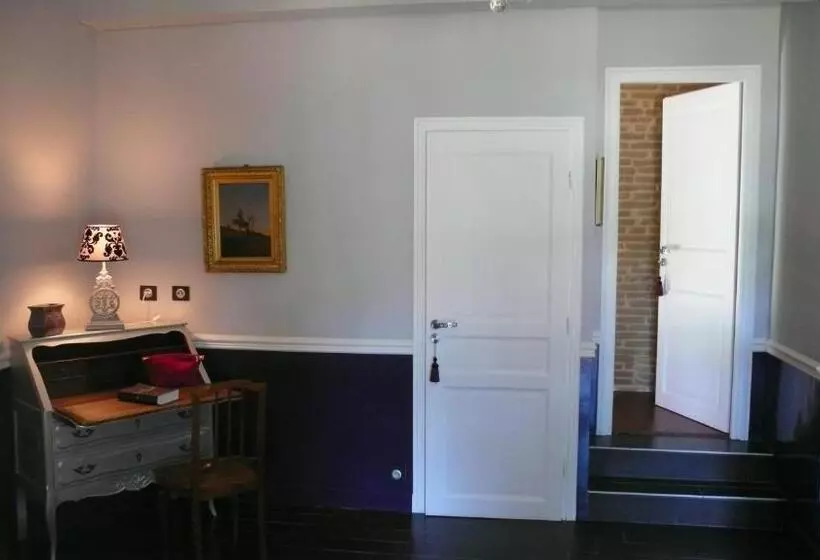 Aamiaismajoitus (B&B) Domaine La Baronne