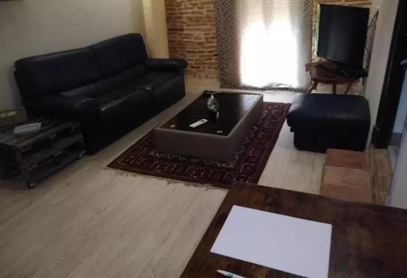 Aamiaismajoitus (B&B) Domaine La Baronne