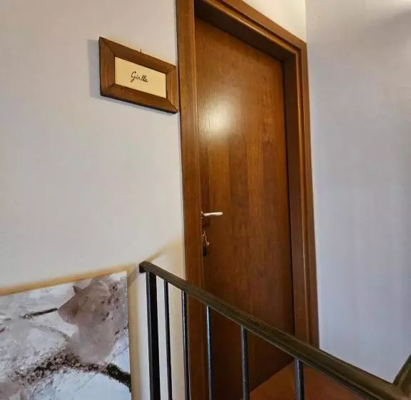 Aamiaismajoitus (B&B) Via Fantoni 4