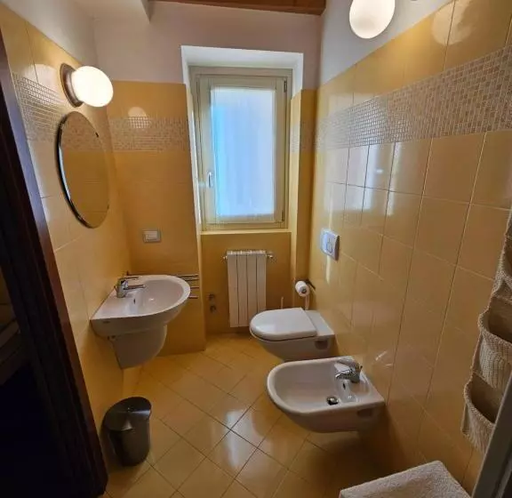 Aamiaismajoitus (B&B) Via Fantoni 4