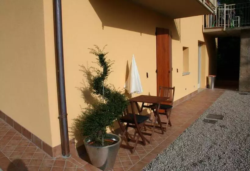 Aamiaismajoitus (B&B) Via Fantoni 4