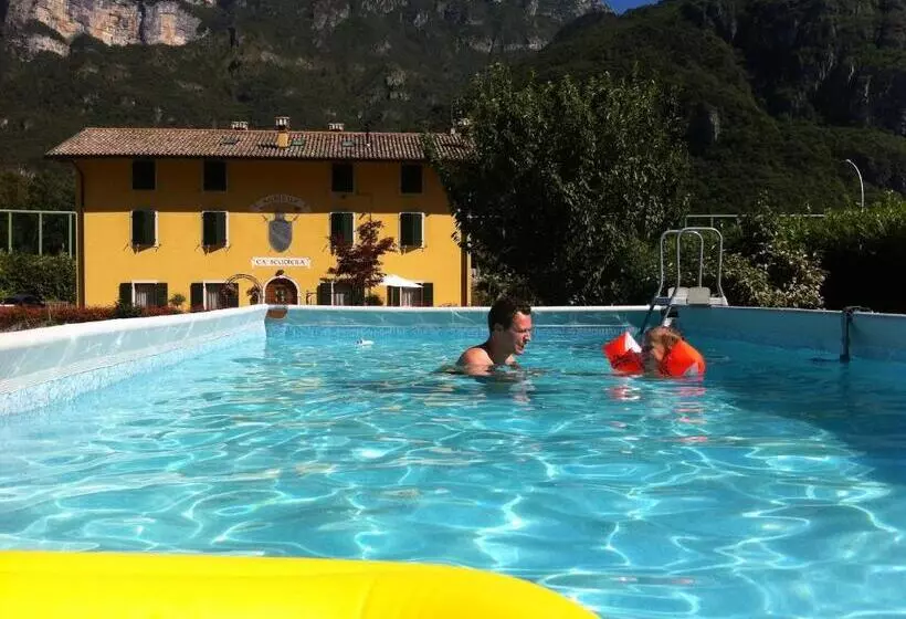 ホテル Agritur Ca  Scudiera