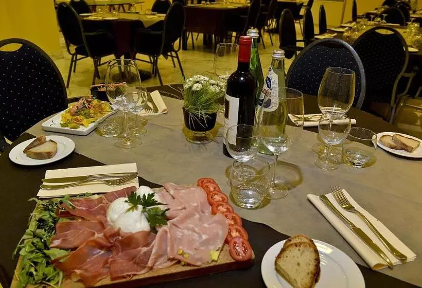Hotelli Mediterraneo