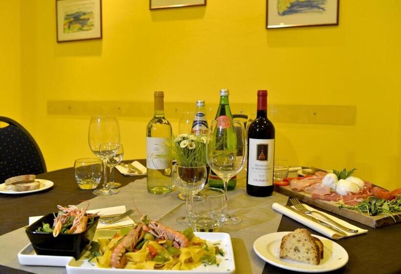 Отель Mediterraneo