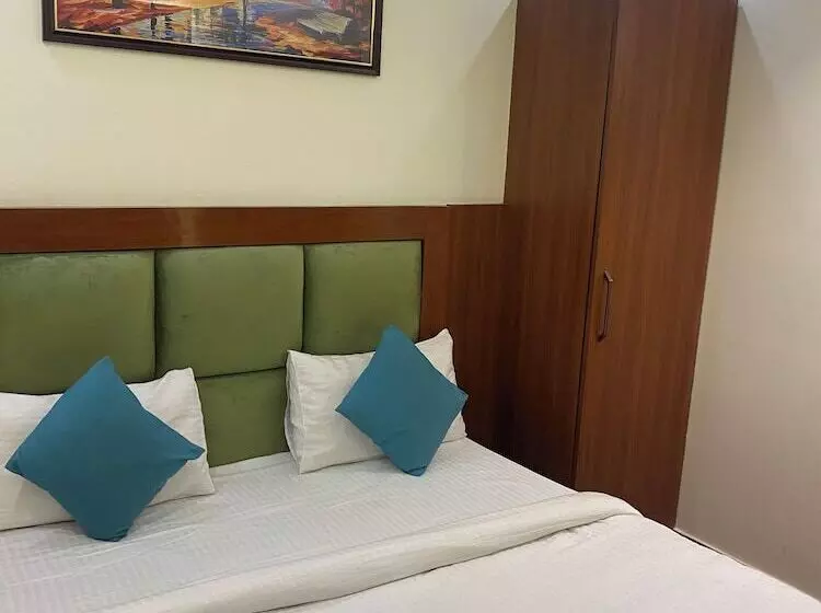 Hotelli Ramesh Palace