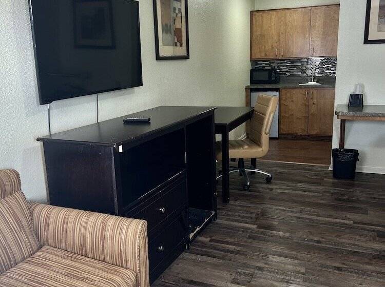 مُتل High Five Inn