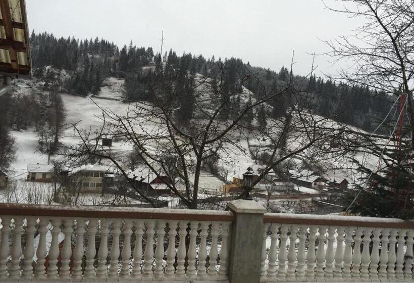 پانسیون Casa Irinuca