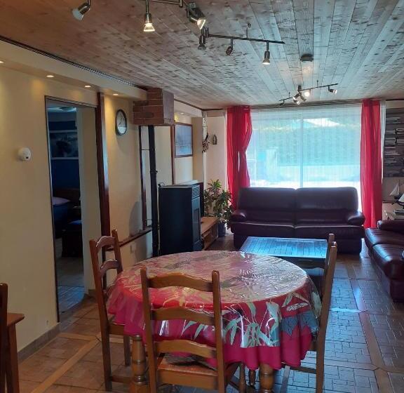 ペンション Gite L Imprévu