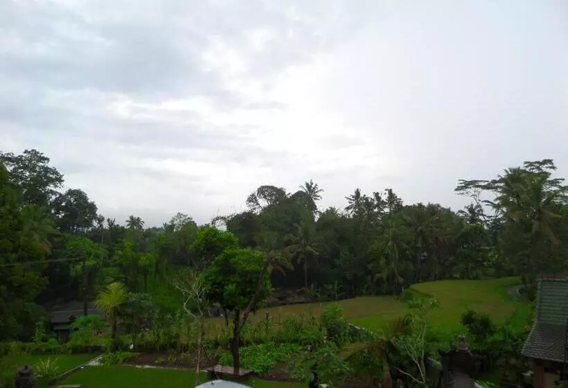 Majatalo Inang Villa
