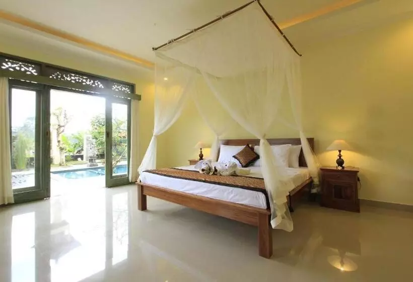 Majatalo Inang Villa