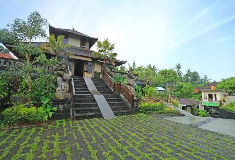 Majatalo Inang Villa
