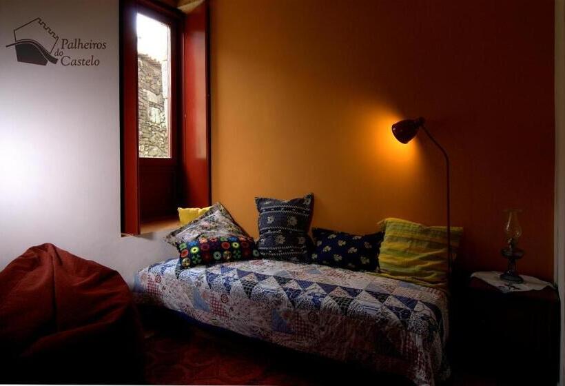 بنسيون Palheiro Do Castelo Pátio