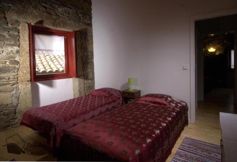 بنسيون Palheiro Do Castelo Pátio