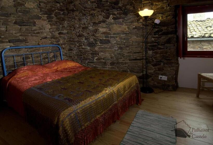 بنسيون Palheiro Do Castelo Pátio