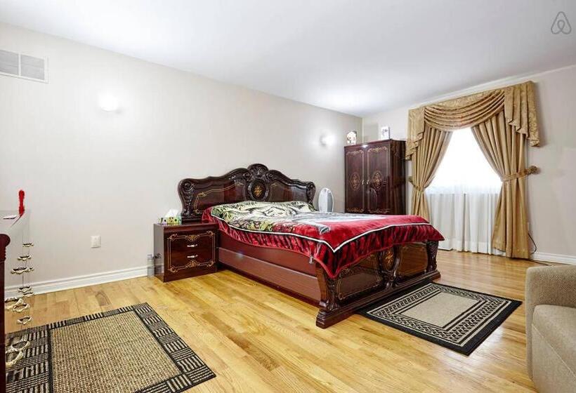 Pensió White House Canada