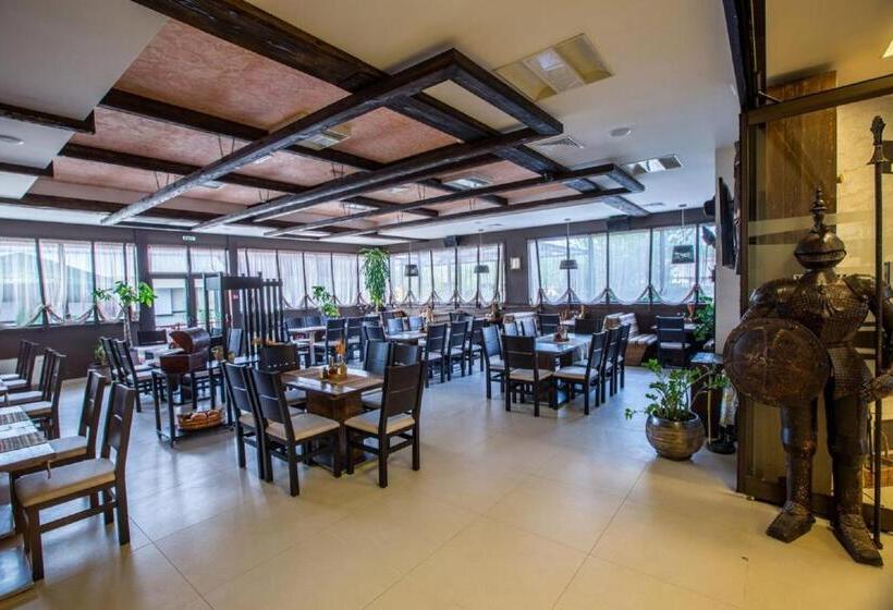 منتجع Complex Jitari