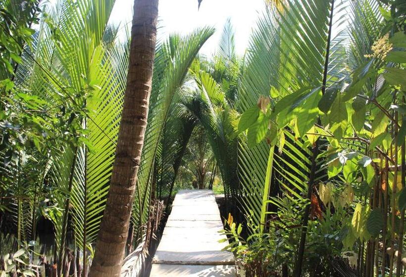 استراحتگاه Tra Vinh Lodge