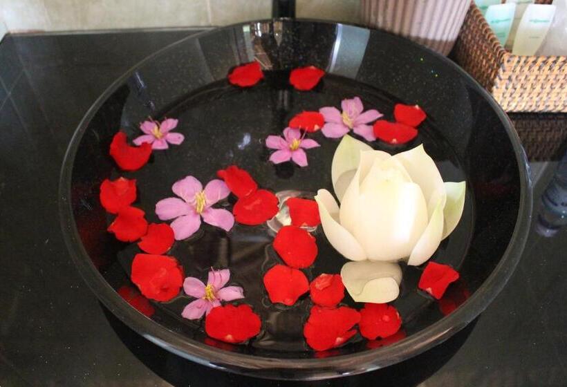 استراحتگاه Tra Vinh Lodge