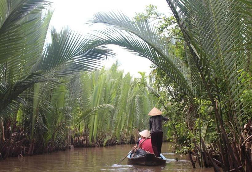 استراحتگاه Tra Vinh Lodge