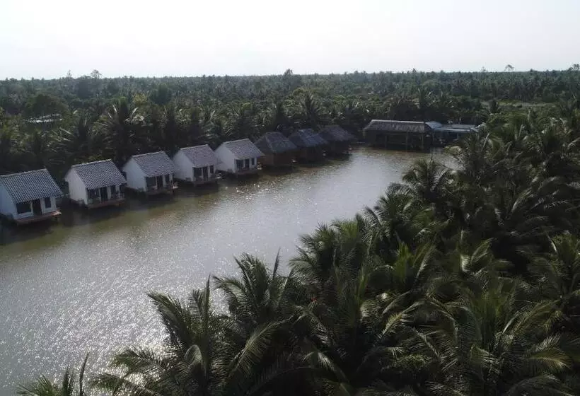 استراحتگاه Tra Vinh Lodge