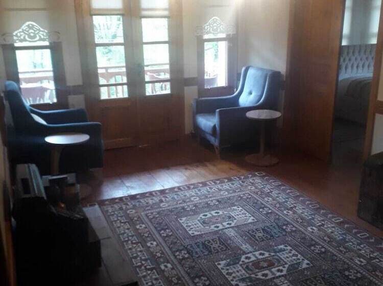 Nocleg ze śniadaniem Utku Konağı