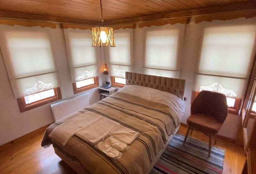 Nocleg ze śniadaniem Utku Konağı