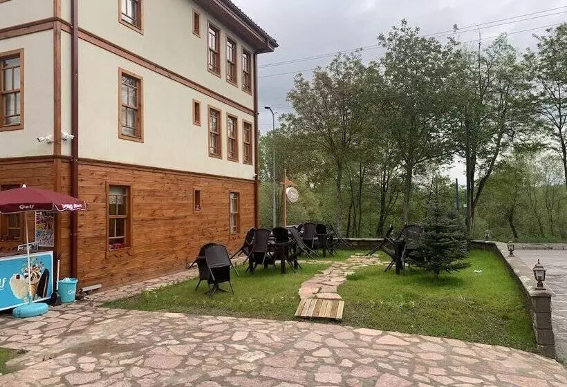 Aamiaismajoitus (B&B) Utku Konağı