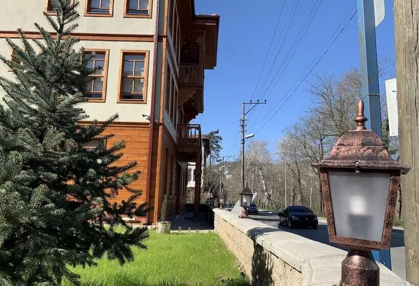 Aamiaismajoitus (B&B) Utku Konağı