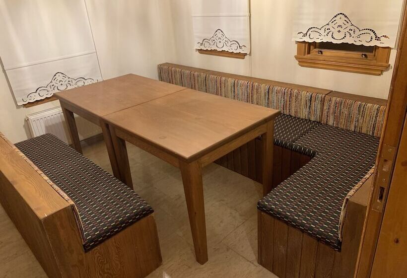 Nocleg ze śniadaniem Utku Konağı