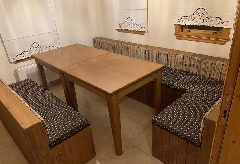 Aamiaismajoitus (B&B) Utku Konağı