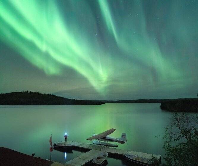 فندق Andrew Lake